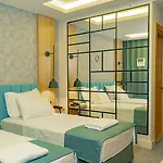 Angel's Park Hotel 4*