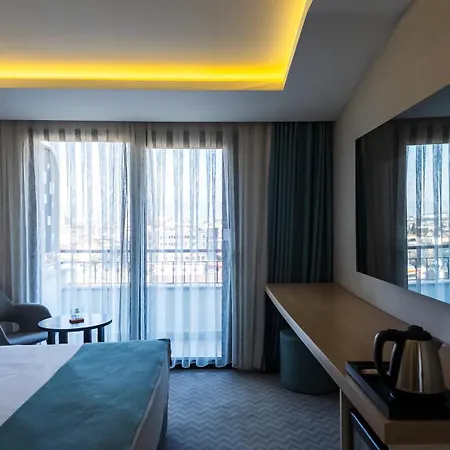 Angel's Park מלון 4*