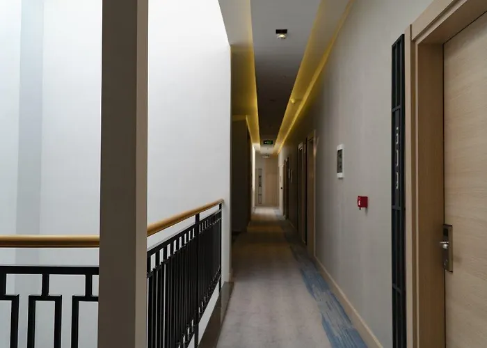 Angel's Park Hotel 4*